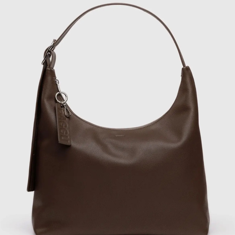 BAGGU: Brown Recycled Leather Shoulder Bag🤎